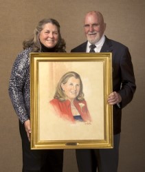 Mary Bea Porter King and Paul&nbsp;Dillon with her portrait